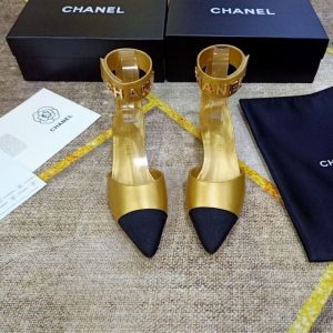 Chanel Replica Shoes/Sneakers/Sleepers Upper Material: Sheepskin (Except Sheep Suede) Heel Height: Middle Heel (3Cm-5Cm) Heel Height: Middle Heel (3Cm-5Cm) Sole Material: Rubber Closed: Velcro Style: Europe And America Listing Season: Summer 2021