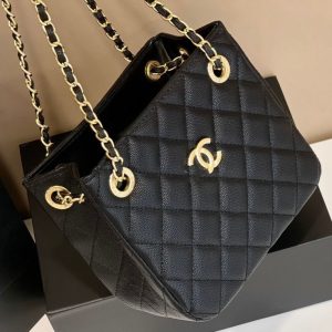 Chanel Replica Bags/Hand Bags Texture: PVC Type: Tote Type: Tote Popular Elements: Chain Style: Vintage Closed: Exposure Size: 17.5*15.5cm