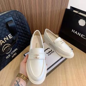 Chanel Replica Shoes/Sneakers/Sleepers Upper Material: Microfiber Leather Heel Height: Low Heel (1Cm-3Cm) Heel Height: Low Heel (1Cm-3Cm) Sole Material: Rubber Closed: Slip On Style: Europe And America Listing Season: Summer 2022