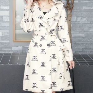 Chanel Replica Clothing Clothing Version: A-Shaped Length/Sleeve Length: Mid-Length/Long-Sleeve Length/Sleeve Length: Mid-Length/Long-Sleeve Popular Elements / Process: Button