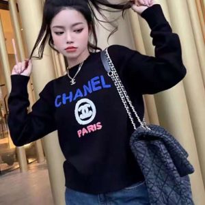 Chanel Replica Clothing Fabric Material: Other/Other Ingredient Content: 31% (Inclusive)¡ª50% (Inclusive) Ingredient Content: 31% (Inclusive)¡ª50% (Inclusive) Style: Simple Commuting/Europe And America Popular Elements / Process: Jacquard Clothing Version: Loose Way Of Dressing: Pullover