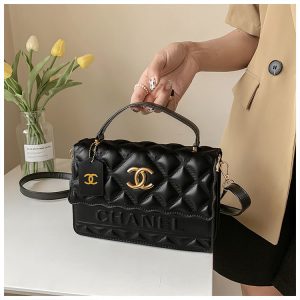 Chanel Replica Bags/Hand Bags Texture: PU Type: Small Square Bag Type: Small Square Bag Popular Elements: Lingge Style: Europe And America Closed: Magnetic Buckle Suitable Age: Young And Middle-Aged (26-40 Years Old)