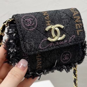 Chanel Replica Bags/Hand Bags Texture: Denim Type: Small Square Bag Type: Small Square Bag Popular Elements: Printing Style: Fashion Closed: Package Cover Type