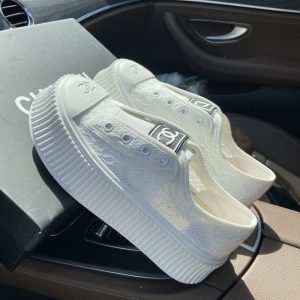 Chanel Replica Shoes/Sneakers/Sleepers Upper Material: Canvas Sole Material: Rubber Sole Material: Rubber Pattern: Solid Color Closed: Slip On Style: Leisure Listing Season: Summer 2022