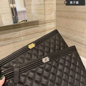 Chanel Replica Bags/Hand Bags Texture: Cowhide Type: Tote Type: Tote Popular Elements: Hollow Out Style: Fashion Closed: Zipper Size: 35*22cm