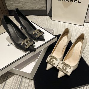 Chanel Replica Shoes/Sneakers/Sleepers Upper Material: Satin Heel Height: High Heels (5Cm-8Cm) Heel Height: High Heels (5Cm-8Cm) Sole Material: Rubber Closed: Slip On Style: Korean Version Type: Slip-On Shoes