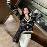 Chanel Replica Clothing Fabric Material: Other/Other Ingredient Content: 30% And Below Ingredient Content: 30% And Below Main Style: Niche Features Clothing Version: Loose Way Of Dressing: Pullover Length/Sleeve Length: Short/Long Sleeve