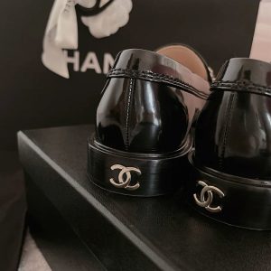 Chanel Replica Shoes/Sneakers/Sleepers Upper Material: The First Layer Of Cowhide (Except Cow Suede) Heel Height: Low Heel (1Cm-3Cm) Heel Height: Low Heel (1Cm-3Cm) Sole Material: Rubber Closed: Slip On Style: Vintage Listing Season: Spring 2022
