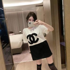 Chanel Replica Clothing Fabric Material: Other/Polyester (Polyester Fiber) Ingredient Content: 91% (Inclusive)¡ª95% (Inclusive) Ingredient Content: 91% (Inclusive)¡ª95% (Inclusive) Style: Simple Commuting/Korean Version Popular Elements / Process: Splicing Combination: Single Type: Straight Skirt