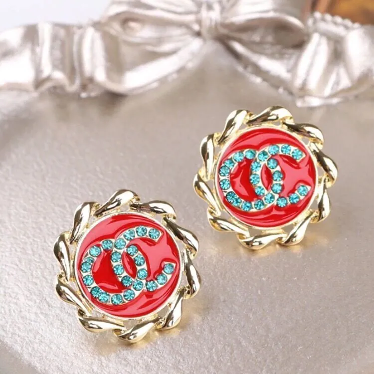 Chanel Replica Jewelry Matière : Métal Style : Style : Femme Style : Femme Modelage : Géométrique