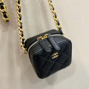 Chanel Replica Bags/Hand Bags Texture: PU Type: Small Square Bag Type: Small Square Bag Popular Elements: Chain Style: Fashion Closed: Zipper