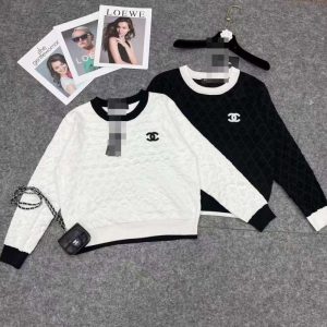 Chanel Replica Clothing Fabric Material: Other/Other Ingredient Content: 31% (Inclusive)¡ª50% (Inclusive) Ingredient Content: 31% (Inclusive)¡ª50% (Inclusive) Style: Simple Commuting/Europe And America Popular Elements / Process: Color Matching Clothing Version: Loose Way Of Dressing: Pullover