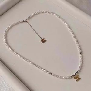 Chanel Replica Jewelry Chain Material: Mother-Of-Pearl Pendant Material: Titanium Steel Pendant Material: Titanium Steel Style: Sweet Chain Style: Ball Chain Whether To Bring A Fall: Belt Pendant For People: Female