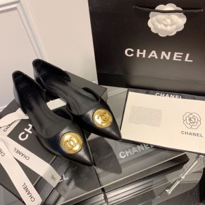 Chanel Replica Shoes/Sneakers/Sleepers Upper Material: PU Heel Height: Flat Heel (Less Than Or Equal To 1Cm) Heel Height: Flat Heel (Less Than Or Equal To 1Cm) Sole Material: Rubber Closed: Slip On Style: Europe And America Type: Slip-On Shoes