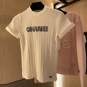 Chanel Replica Clothing Gross Weight: 0.5kg Main Fabric Composition 2: Cotton Main Fabric Composition 2: Cotton Material Ingredients: 100% Main Fabric Composition: Cotton Material 2 Ingredients: 100% Pattern: Letter