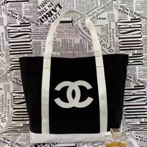 Chanel Replica Bags/Hand Bags Texture: Canvas Type: Other Type: Other Popular Elements: Splicing Style: Fashion Closed: Magnetic Buckle