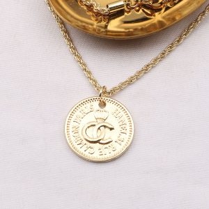 Chanel Replica Jewelry Style: Women'S Modeling: Letters/Numbers/Text Modeling: Letters/Numbers/Text Chain Style: Snake Chain Pendant Material: Alloy Brands: Chanel