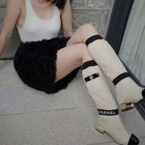 Chanel Replica Shoes/Sneakers/Sleepers Upper Material: Satin Help Tall: Long Barrel Help Tall: Long Barrel Heel Height: Middle Heel (3Cm-5Cm) Sole Material: Rubber Closed: Sleeve Style: Elegant