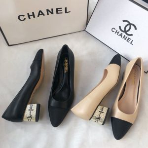 Chanel Replica Shoes/Sneakers/Sleepers Upper Material: Two-Layer Cowhide (Except Cow Suede) Heel Height: Middle Heel (3Cm-5Cm) Heel Height: Middle Heel (3Cm-5Cm) Sole Material: Rubber Closed: Slip On Style: Europe And America Type: Slip-On Shoes