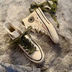 Others Replica Shoes/Sneakers/Sleepers Upper Material: Canvas Sole Material: Rubber Sole Material: Rubber Pattern: Solid Color Help Tall: High Top Heel Style: Flat Heel Function: Wear-Resistant
