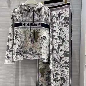 Dior Replica Clothing Fabric Material: Other/Other Ingredient Content: 31% (Inclusive)¡ª50% (Inclusive) Ingredient Content: 31% (Inclusive)¡ª50% (Inclusive) Type: Pants Suit Sleeve Length: Long Sleeves Popular Elements: Print