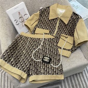 Dior Replica Clothing Brand: Dior Fabric Material: Cotton/Cotton Fabric Material: Cotton/Cotton Ingredient Content: 31% (Inclusive)¡ª50% (Inclusive) Type: Pants Suit Sleeve Length: Short Sleeve Popular Elements: Printing