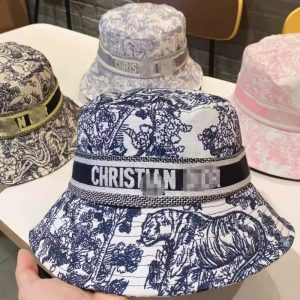 Dior Replica Hats Material: Cotton Style: Wild Style: Wild Pattern: Letter Hat Style: Flat Top Brands: Dior