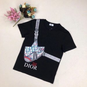 Dior Replica Bags/Hand Bags Fabric Material: Cotton/Cotton Ingredient Content: 100% Ingredient Content: 100% Collar: Crew Neck Version: Loose Sleeve Length: Short Sleeve Clothing Style Details: Printing