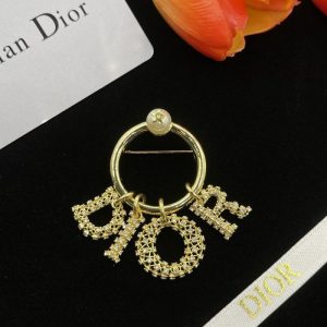 Dior Replica Jewelry Material Type: Copper Style: Vintage Style: Vintage For People: Universal Pattern Element: Plant Flowers Mosaic Material: Rhinestones