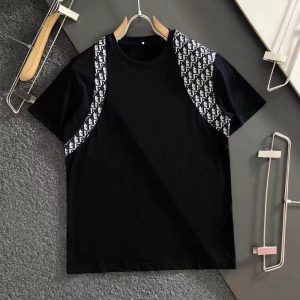 Dior Replica Clothing Fabric Material: Cotton/Cotton Ingredient Content: 31% (Inclusive)¡ª50% (Inclusive) Ingredient Content: 31% (Inclusive)¡ª50% (Inclusive) Collar: Crew Neck Version: Conventional Sleeve Length: Short Sleeve Clothing Style Details: Splicing