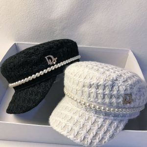 Dior Replica Hats Material: Tweed Fiber Pattern: Monochrome Pattern: Monochrome Hat Style: Flat Top Suitable: Teenager