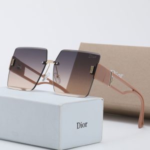 Dior Replica Sunglasses Brand: Dior For People: Universal For People: Universal Lens Material: Resin Frame Shape: Square Style: Vintage Frame Material: Plastic