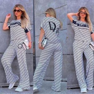 Dior Replica Clothing Main Style: Simple Commute Popular Elements: Printing Popular Elements: Printing Type: Pants Suit Sleeve Length: Short Sleeve Fabric Material: Polyester/Polyester (Polyester Fiber) Ingredient Content: 71% (Inclusive) - 80% (Inclusive)