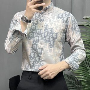 Dior Replica Men Clothing Brand: Dior Fabric Material: Viscose Fiber / Viscose Fiber Fabric Material: Viscose Fiber / Viscose Fiber Ingredient Content: 31% (Inclusive) - 50% (Inclusive) Version: Slim Fit Collar: Square Collar Sleeve Length: Long Sleeve