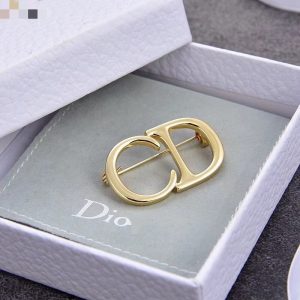 Dior Replica Jewelry Material: Alloy Style: Vintage Style: Vintage Modeling: Geometric Brands: Dior