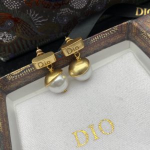 Dior Replica Jewelry Style: French Style: Women'S Style: Women'S Modeling: Letters/Numbers/Text Brands: Dior