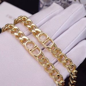 Dior Replica Jewelry Style: Nature Material: Alloy Material: Alloy Style: Women'S Modeling: Letters/Numbers/Text Chain Style: Cross Chain
