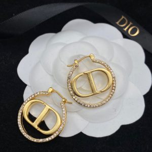 Dior Replica Jewelry Style: Vintage Style: Women'S Style: Women'S Modeling: Circle Mosaic Material: Rhinestones Brands: Dior