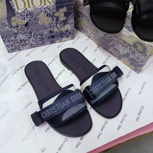 Dior Replica Shoes/Sneakers/Sleepers Brand: Dior Upper Material: Canvas Upper Material: Canvas Heel Height: Flat Heel (Less Than Or Equal To 1Cm) Sole Material: Rubber Craftsmanship: Glued Insole Material: PU