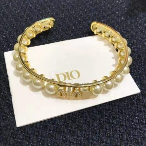Dior Replica Jewelry Style: Vintage Style: Women'S Style: Women'S Modeling: Geometric Brands: Dior