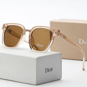 Dior Replica Sunglasses Brand: Dior For People: Universal For People: Universal Lens Material: Resin Frame Shape: Square Style: Vintage Frame Material: Plastic