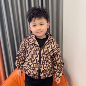 Fendi Replica Child Clothing Fabric Material: Other/Cotton Ingredient Content: 91% (Inclusive)¡ª95% (Inclusive) Ingredient Content: 91% (Inclusive)¡ª95% (Inclusive) Gender: Universal Placket: Zipper