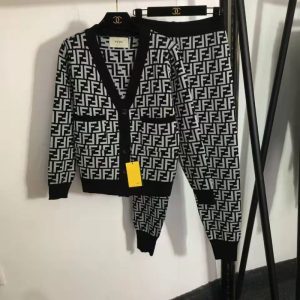 Fendi Replica Clothing Type: Pants Suit Sleeve Length: Long Sleeve Sleeve Length: Long Sleeve Fabric Material: Chemical Fiber/Viscose Fiber Ingredient Content: 31% (Inclusive)¡ª50% (Inclusive) Whether To Add Cashmere: Without Velvet