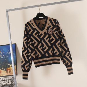 Fendi Replica Clothing Fabric Commonly Known As: Mercerized Cotton Style: Simple Commuting/Korean Version Style: Simple Commuting/Korean Version Clothing Version: Slim Fit Way Of Dressing: Pullover Combination: Single Length/Sleeve Length: Short/Long Sleeve