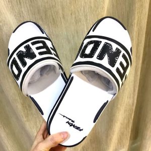 Fendi Replica Shoes/Sneakers/Sleepers Brand: Fendi Upper Material: The First Layer Of Cowhide (Except Cow Suede) Upper Material: The First Layer Of Cowhide (Except Cow Suede) Sole Material: Rubber Heel Style: Flat Heel Craftsmanship: Glued Function: Non-Slip