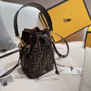 Fendi Replica Bags/Hand Bags Texture: Canvas Type: Bucket Bag Type: Bucket Bag Popular Elements: Printing Style: Fashion Closed: Drawstring
