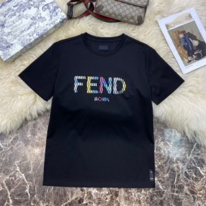 Fendi Replica Clothing Fabric Material: Cotton/Cotton Ingredient Content: 91% (Inclusive)¡ª95% (Inclusive) Ingredient Content: 91% (Inclusive)¡ª95% (Inclusive) Collar: Crew Neck Version: Conventional Sleeve Length: Short Sleeve Clothing Style Details: Printing