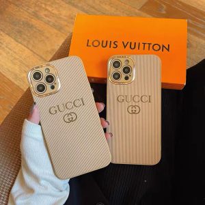 Gucci Replica Iphone Case Applicable Brands: Apple/ Apple Protective Cover Texture: Soft Glue Protective Cover Texture: Soft Glue Type: All-Inclusive Popular Elements: Ultra Thin