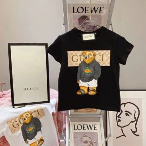 Gucci Replica Child Clothing Gender: Universal Fabric Material: Cotton/Cotton Fabric Material: Cotton/Cotton Ingredient Content: 71% (Inclusive) - 80% (Inclusive) Popular Elements: Printing Pattern: Letter Applicable Season: Summer