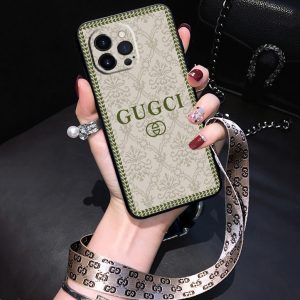 Gucci Replica Iphone Case Applicable Brands: Apple/ Apple Protective Cover Texture: Silica Gel Protective Cover Texture: Silica Gel Type: All-Inclusive Popular Elements: Embossed